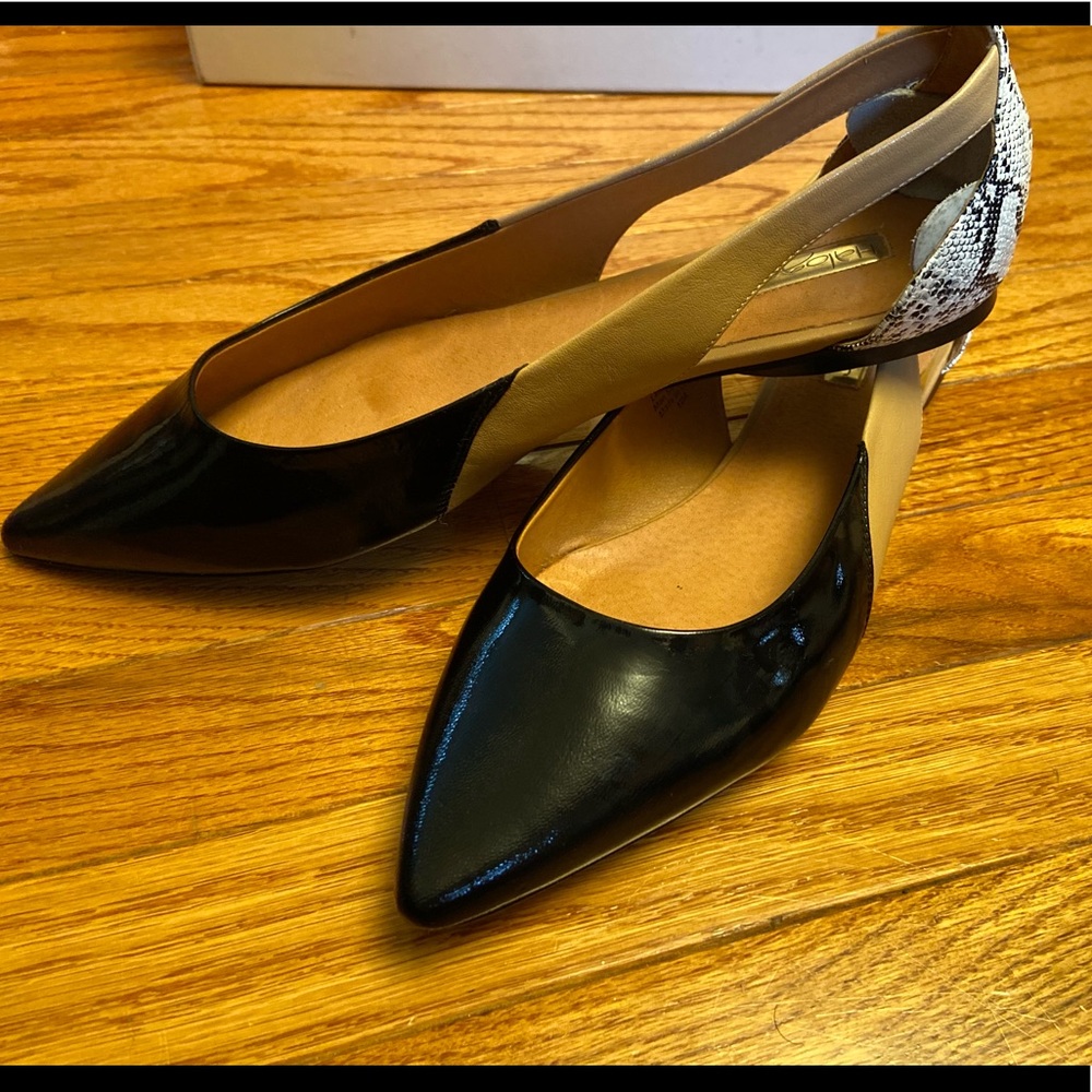 Halogen flats Black/Tan/Snakeskin Size: 12M